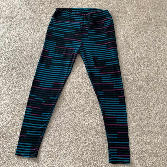 LuLaRoe Leggings 3-pair all size Tall & Curvy - Picture 6 of 8